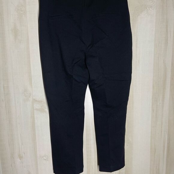 Chico’s black pull on pants, size Chico’s 2, size medium 12-14 - Picture 10 of 14